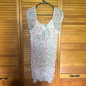 Women’s Floral Ruched White and Pink Cap-Sleeve Dress